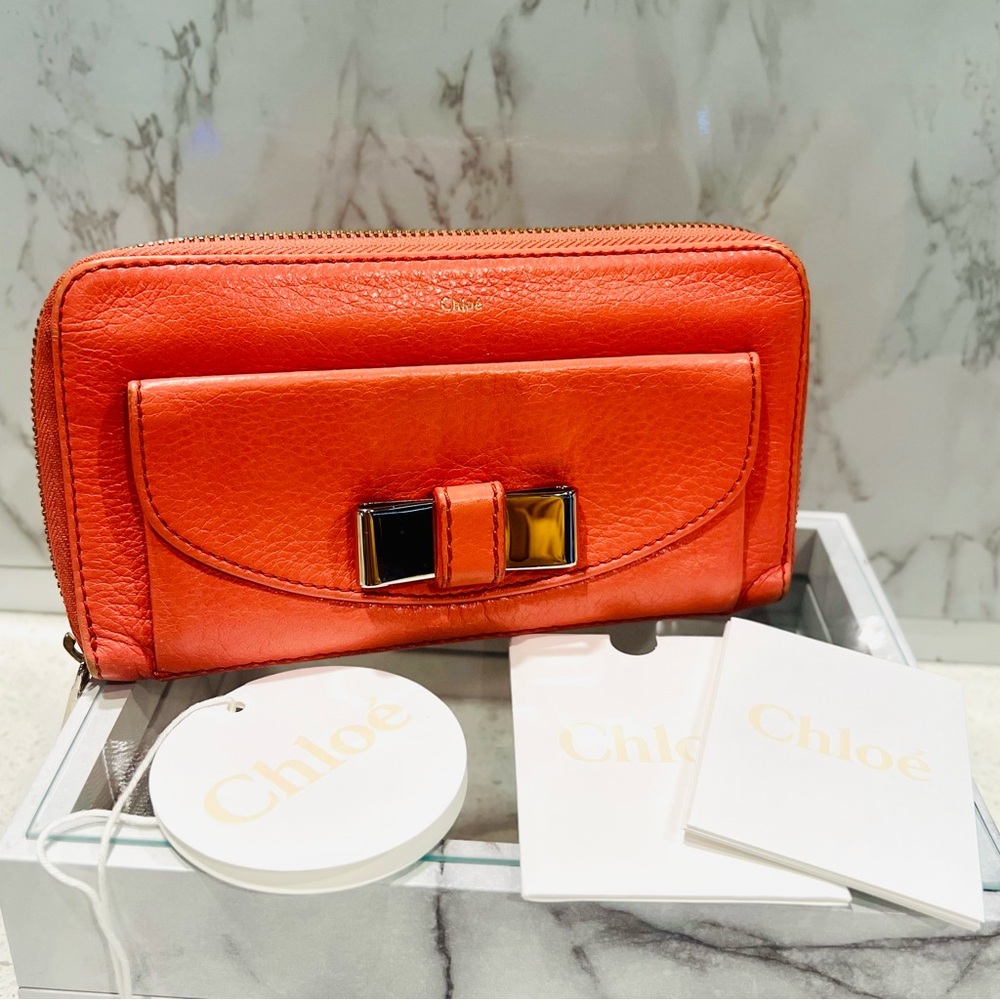Chloe Portefeuille Leather Wallet EUC with tags
